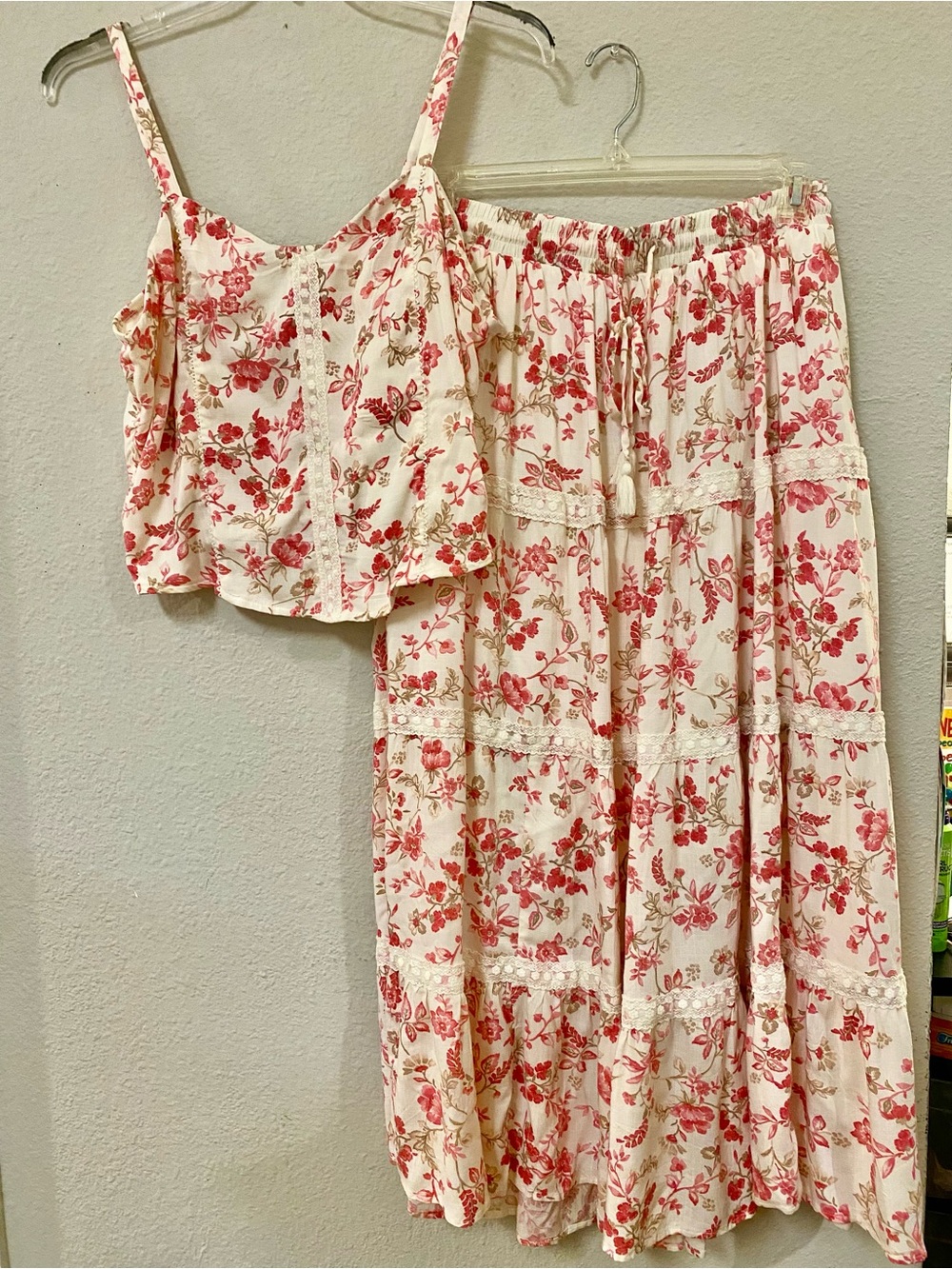 Torrid Tiered Maxi Skirt with Pink Floral Print - Size 0X - NWT! - Picture 8 of 12